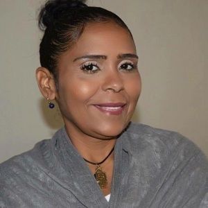 Meet your Posher, Dolores